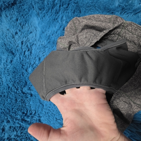 Lululemon Hotty Hot Short II 4" Size 6Tall - Picture 8 of 10